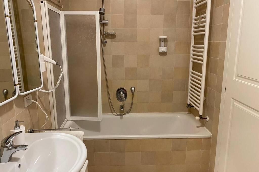 Apartament Living Rencio: Vicino Al Centro Di Bolzano Zewnętrze zdjęcie