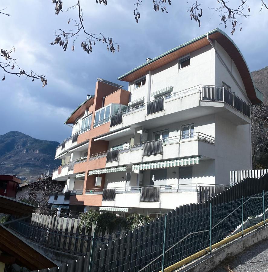 Apartament Living Rencio: Vicino Al Centro Di Bolzano Zewnętrze zdjęcie